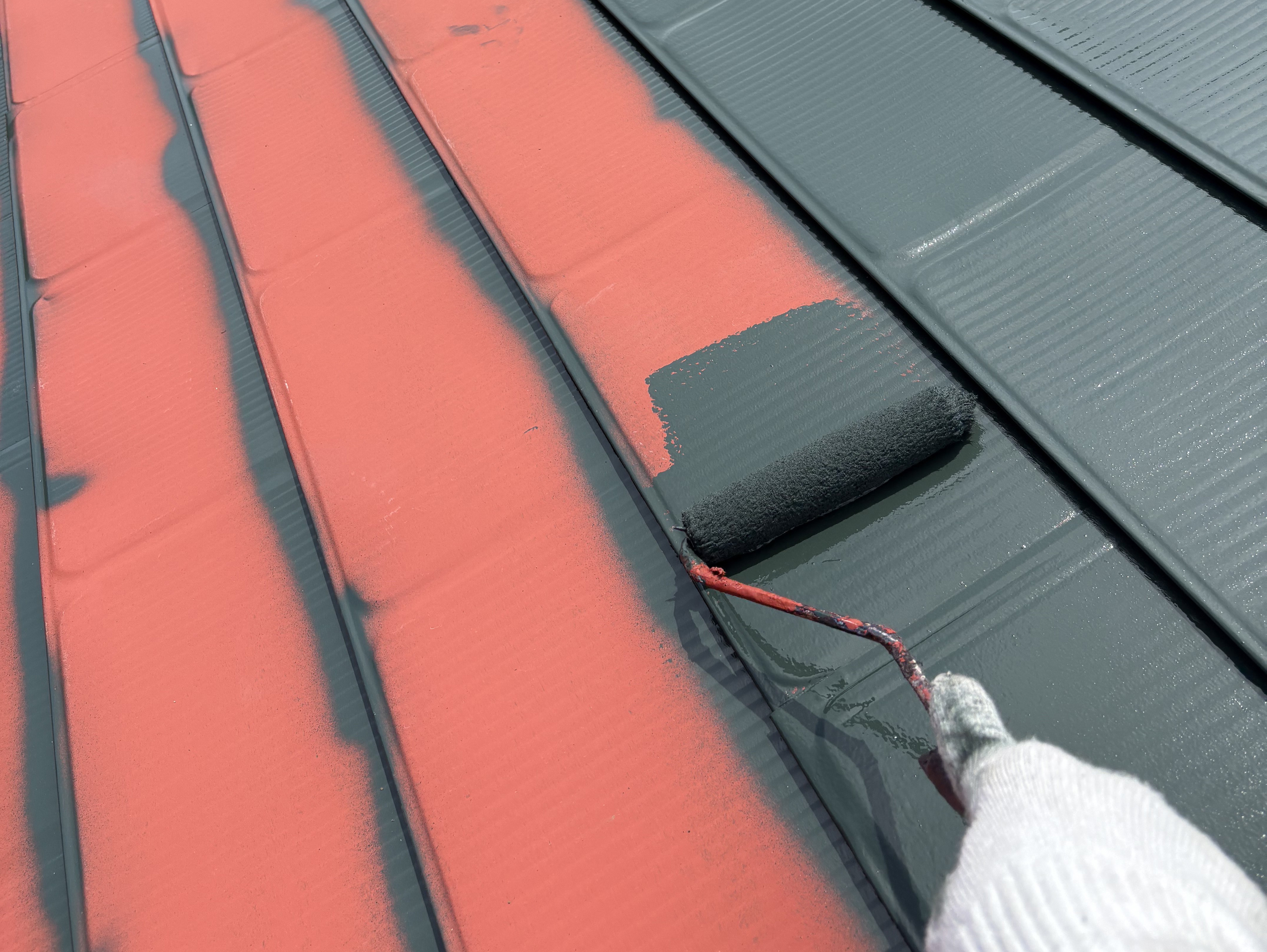 埼玉県鶴ヶ島市I様邸の中塗り中の写真